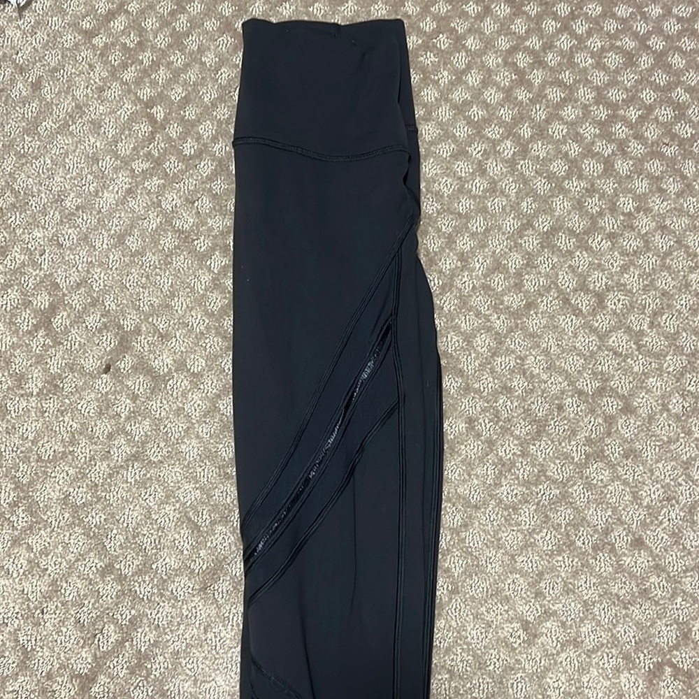 Lululemon leggings size 4